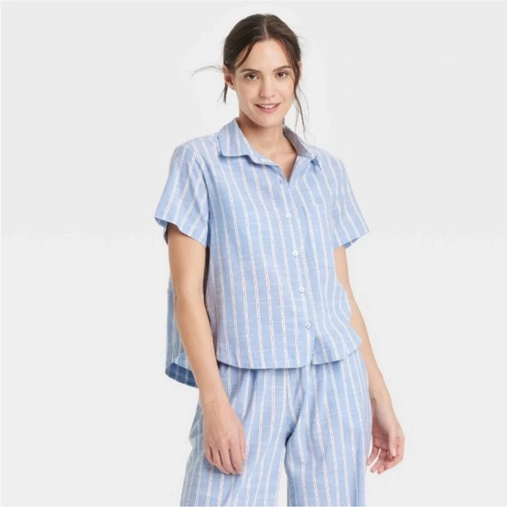 Auden Blue and White Striped Short Sleeve Button Up